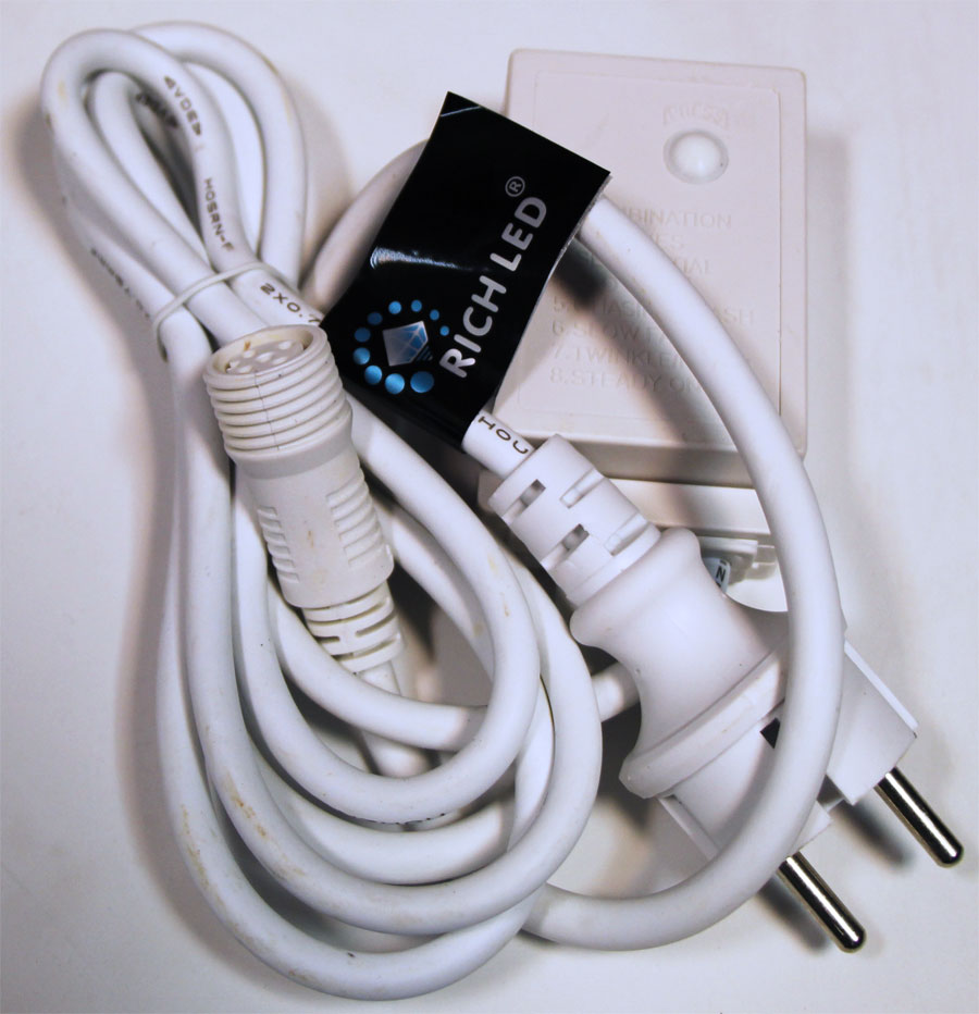 Блок питания Rich LED 1.5 м с КОНТРОЛЛЕРОМ (8 режимов, память) для сеток. Можно подключить до 5 сеток.